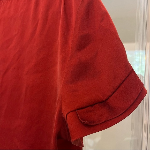 Ellie Tahari silk blend blouse, burnt orange, stretchy ,size Medium - Picture 6 of 10